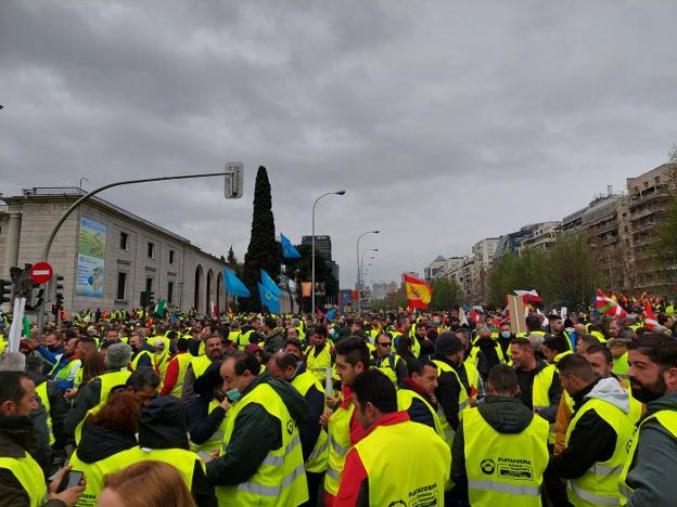 Fade estima que las pérdidas por el paro del transporte superan ya los 200 millones de euros en Asturias
