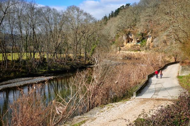 Cangas de Onís reparará daños de las riadas ante la demora de las ayudas estatales