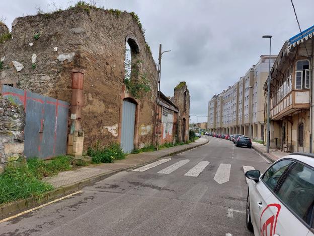 «Caí al suelo tras el primer palo y me siguió dando golpes»