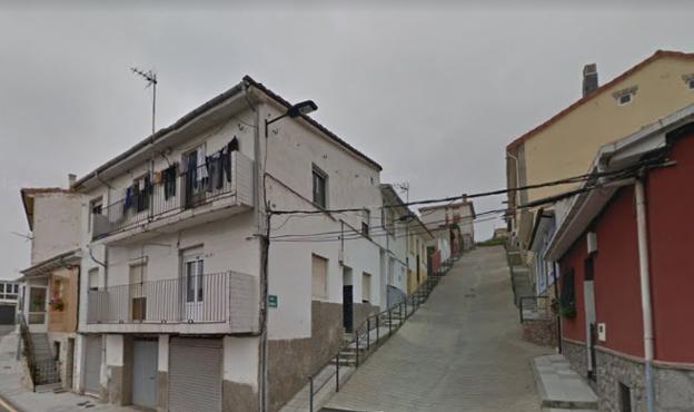 Un joven apuñala a uno de los asaltantes de su vivienda en Corvera