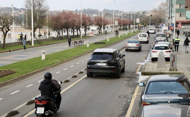 Una sentencia judicial tumba el 'cascayu' y ordena la restitución del tráfico en el Muro