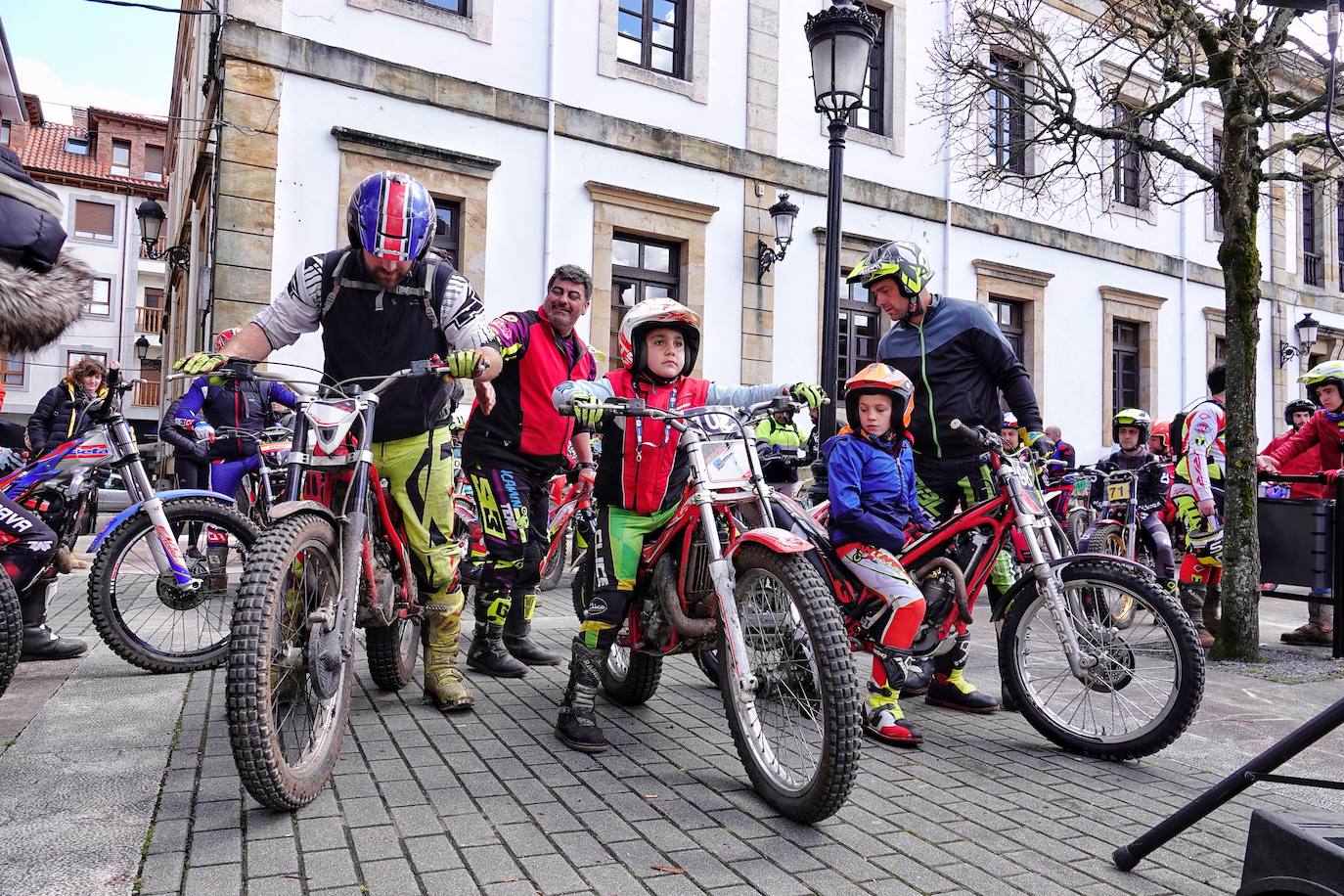 Las motos toman Cangas en el Campeonato de Asturias de Trial