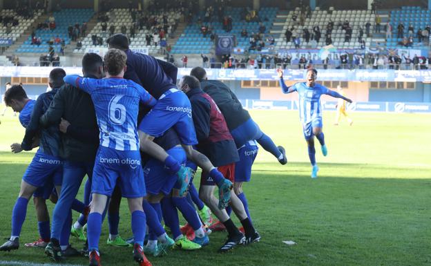 Tres puntos de oro para el Real Avilés