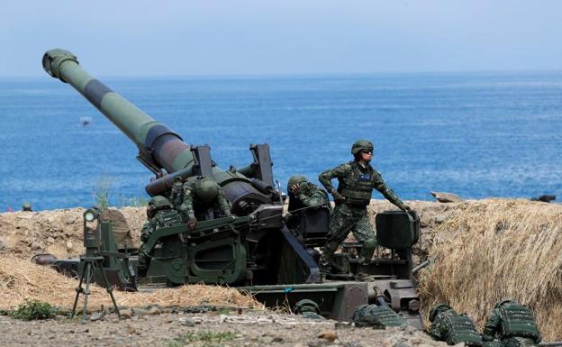 Delfines adiestrados para defender la flota rusa en el mar Negro