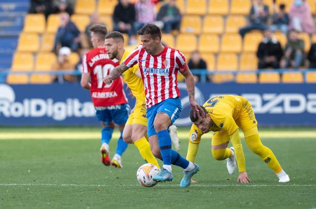 El Sporting retoma el trabajo en Mareo con la mente ya puesta en el derbi