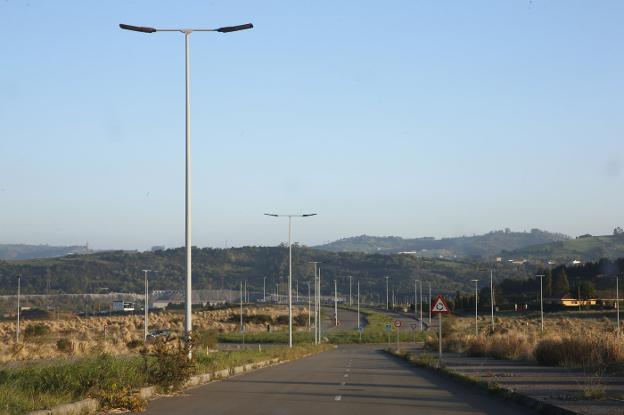 Alertan de carreras ilegales en los viales de la ZALIA