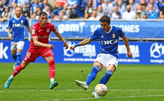 Borja Bastón relanza al Oviedo