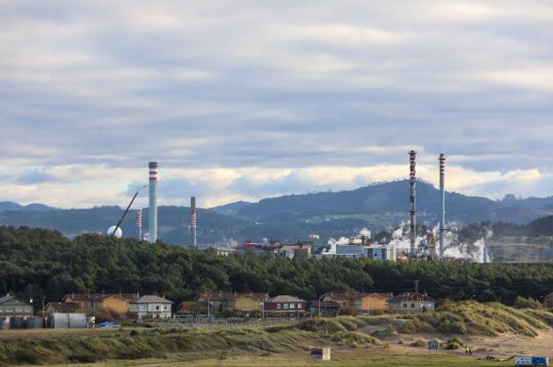 Los grandes consumidores de luz declaran la guerra a las eléctricas y piden que se les reste poder