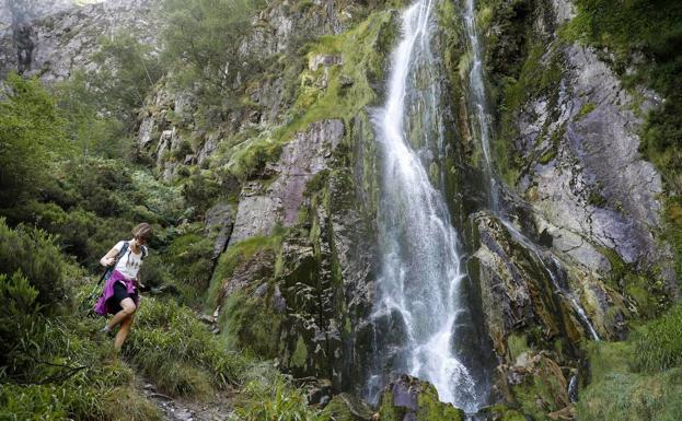 8 rutas senderistas para hacer con buen tiempo en Asturias