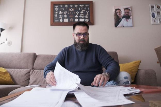 «Esperar 26 meses para que me operen de la espalda es demasiado esperar»