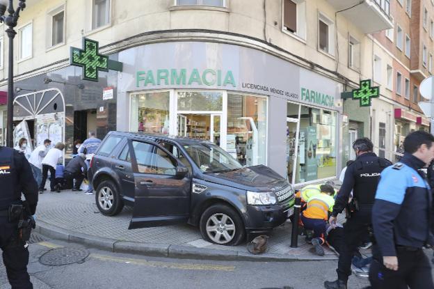 «Salí corriendo en segundos sin pensarlo, con material de la farmacia para atenderlas»