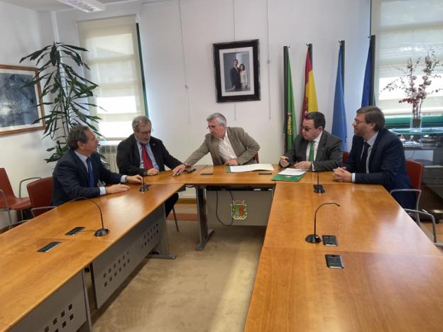 Sobrescobio suma a la empresa privada en la capitanía de los pueblos de montaña españoles