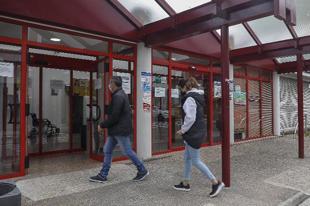 La consejería refuerza el centro de salud de Perchera con una décima médica de familia