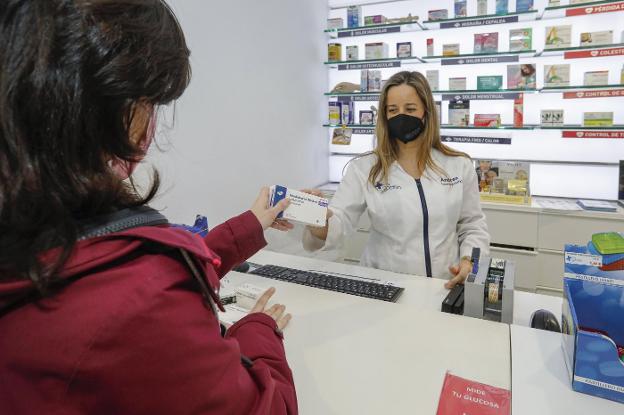 El Sespa revisará el gasto en recetas de la sanidad pública y la evolución de los crónicos