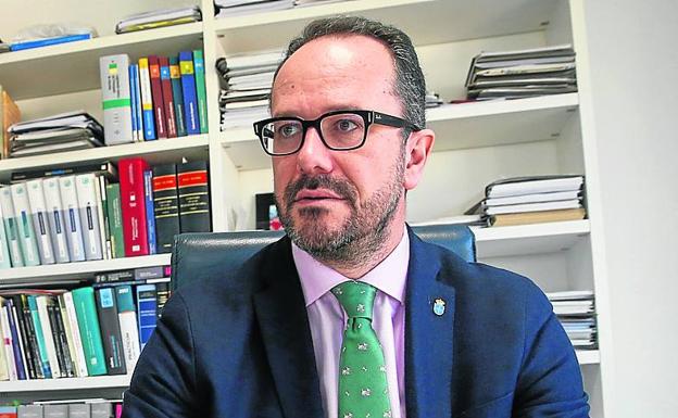 «La alternancia de gobierno en Asturias depende de que PP y Vox se entiendan»