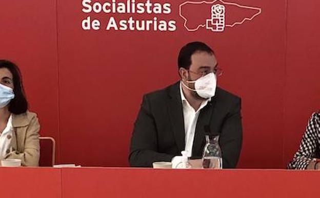 Barbón pide no hacer «juego electoral» con el posible cierre de Danone en Salas