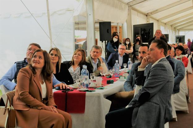 «Nada le hubiese hecho tanta ilusión como que su nombre esté en parte de su amado Tineo»