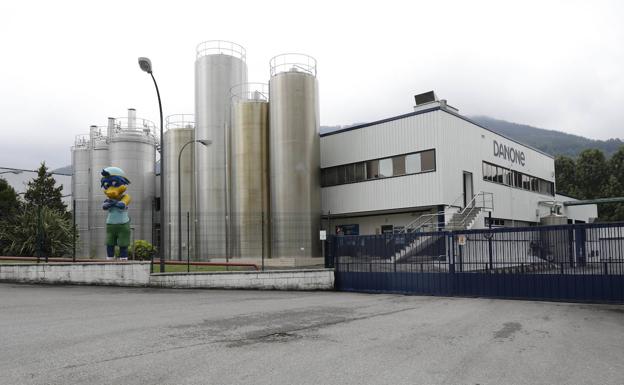 El cierre de Danone, arma arrojadiza en la Junta