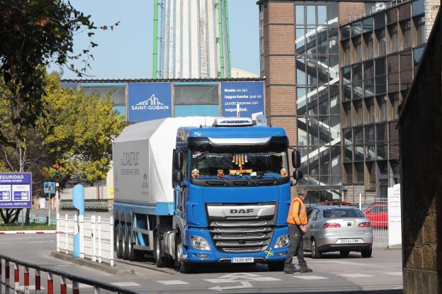 Saint-Gobain convoca al comité intercentros para informar del futuro de su actividad