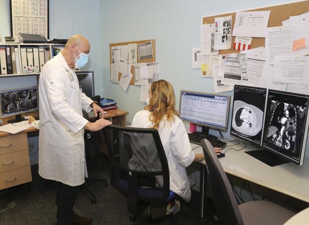 Sábado a las 21 horas, cita para una radiografía en Cabueñes