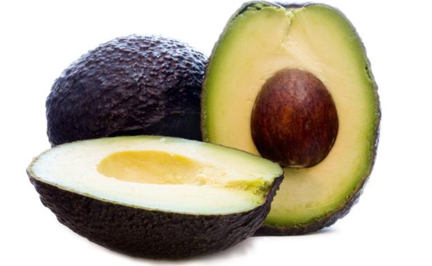 Cuidado con el truco viral para conservar aguacates: puede provocar intoxicaciones