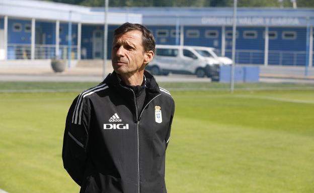 Rubén Reyes: «No voy a fichar a ningún jugador del Real Oviedo»