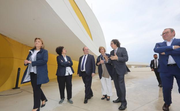 El Ministerio de Cultura refuerza su apoyo al Centro Niemeyer