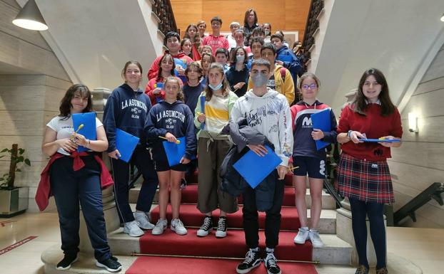 «Debemos reconocer los riesgos y peligros de las redes sociales»