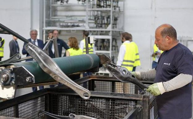 Ya hay más de 460 plantas de proveedores españoles de automoción en todo el mundo