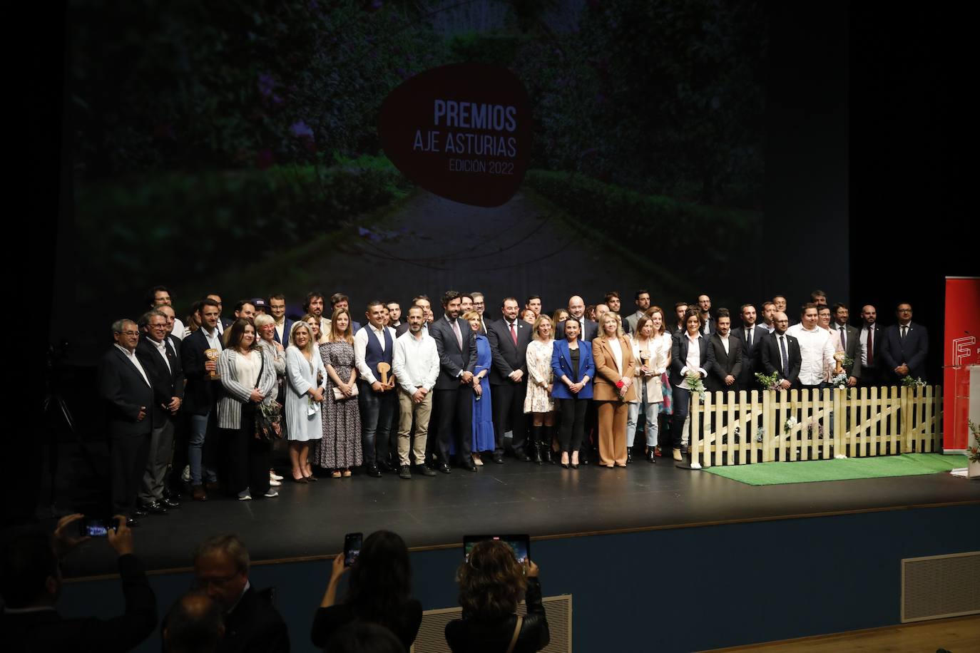 Los jóvenes empresarios entregan los premios AJE Asturias 2022