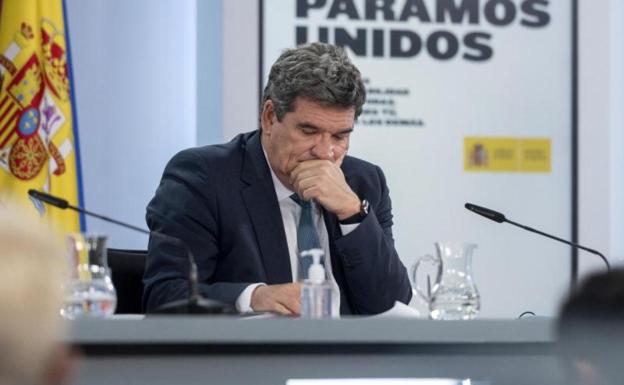 El PSOE aprueba por error eliminar el límite máximo de cotización a la Seguridad Social