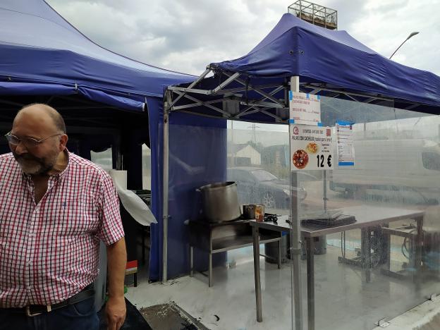 Un incendio consume el toldo de Casa Xavina