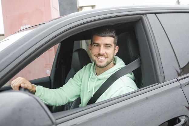 «Quiero estar en el Sporting, me da igual ganar más o menos»
