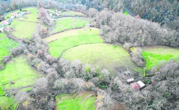 Arqueoastur exige a Cultura que rectifique y proteja el yacimiento de Castiello de La Envernal