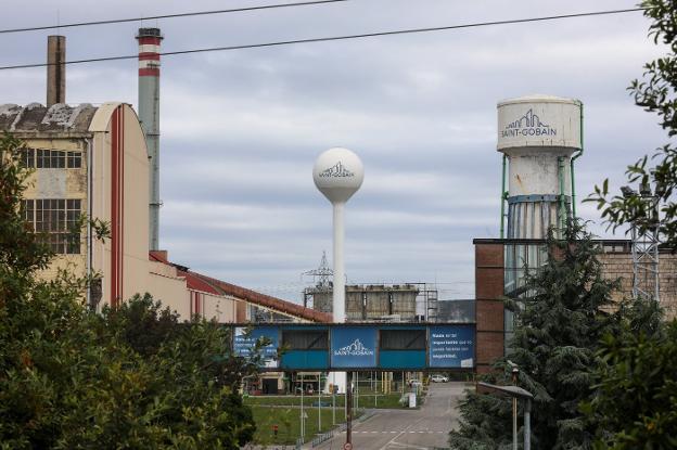 La dirección de Saint-Gobain fija el 22 de junio como límite para cerrar su reorganización