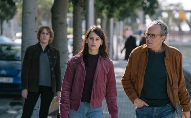 Todo lo que sabemos del salto a la televisión de los 'Best Sellers' 'Reina Roja' y 'La chica de nieve'