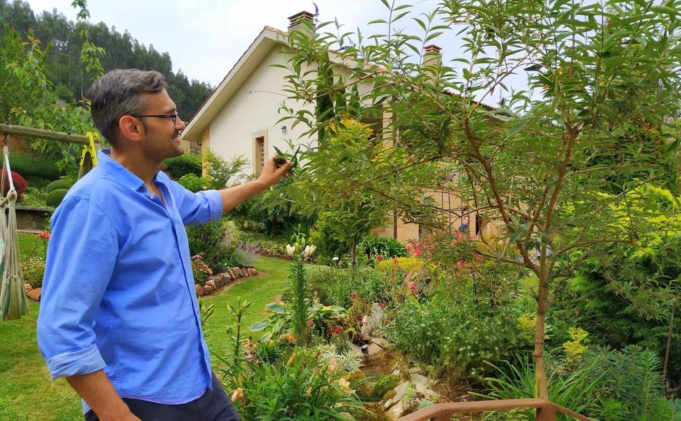 Hay otro templo cerca de Prendes: el jardín multicolor de Pablo Tarabico