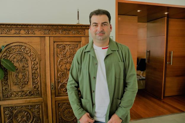 «Salas se va a la ruina si no mantenemos los empleos de la fábrica de Danone»