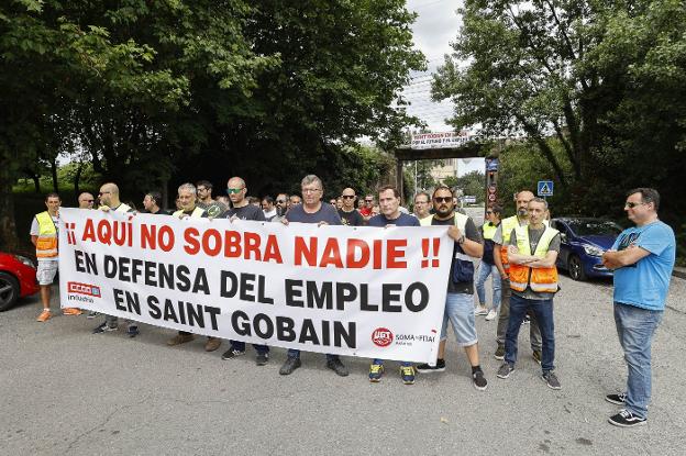 El inicio de la huelga paraliza Saint-Gobain