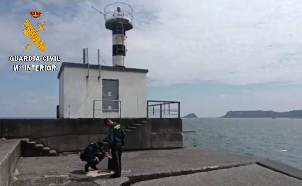 Cae un grupo criminal tras un robo que dejó sin pararrayos y sin luz a los faros de Cudillero y San Esteban de Pravia