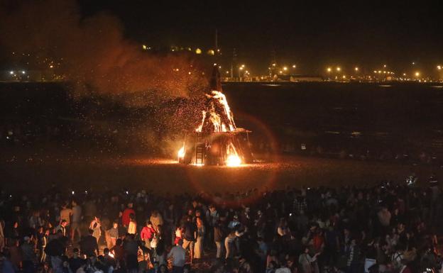 Así será el dispositivo de seguridad en la noche de San Juan en Gijón