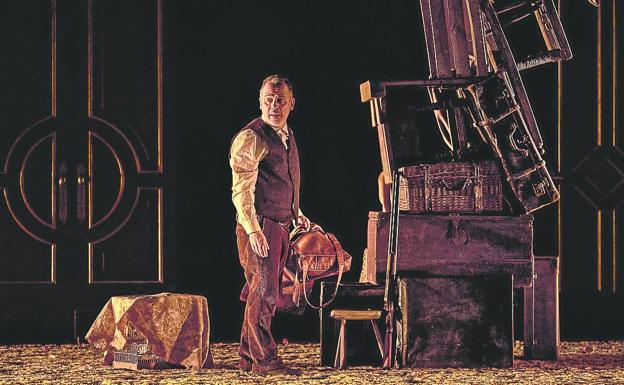 «Hacer un texto de Delibes es casi como enfrentarse a un Shakespeare»