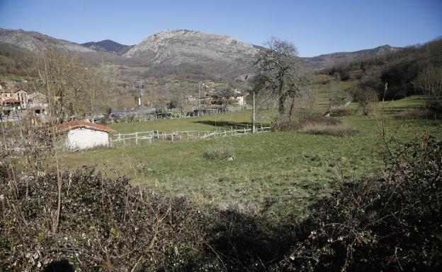 IU duda de que sea legal destinar fondos europeos al camping previsto en Sobrescobio