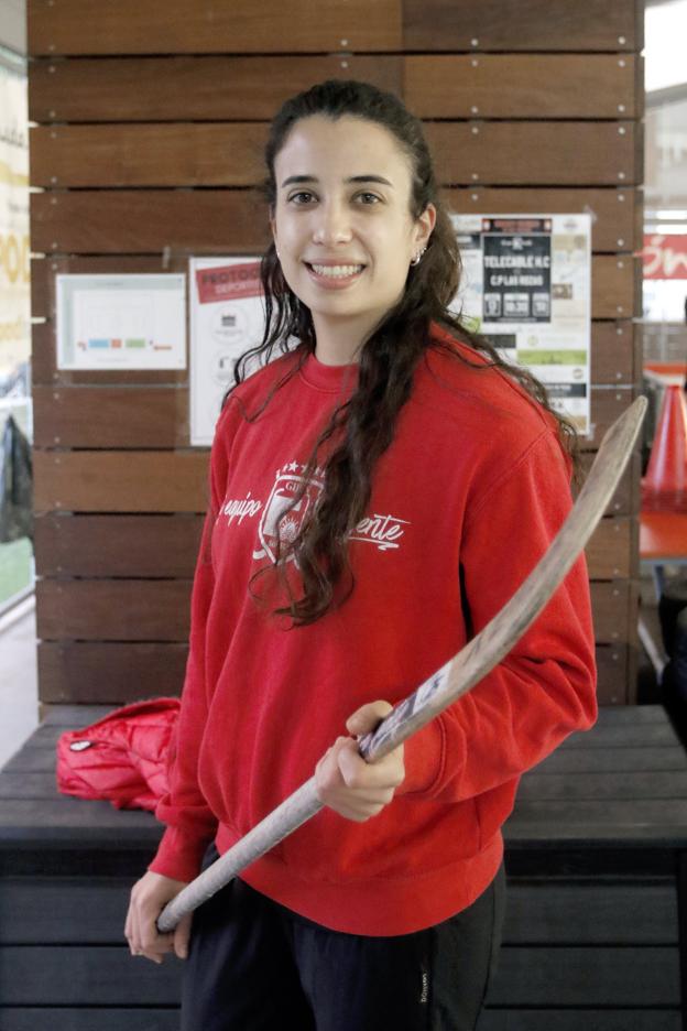 Sara Lolo continuará con el brazalete de capitana