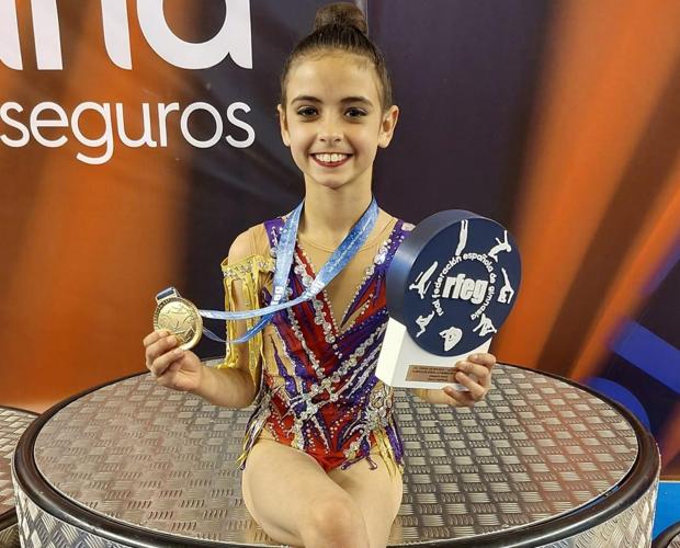 Andrea Muñiz, oro en el nacional alevín de mazas