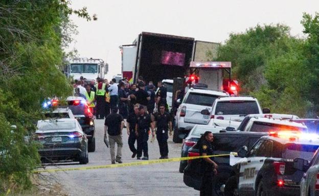 Al menos 46 inmigrantes muertos en un camión en Texas en la mayor tragedia migratoria de EEUU