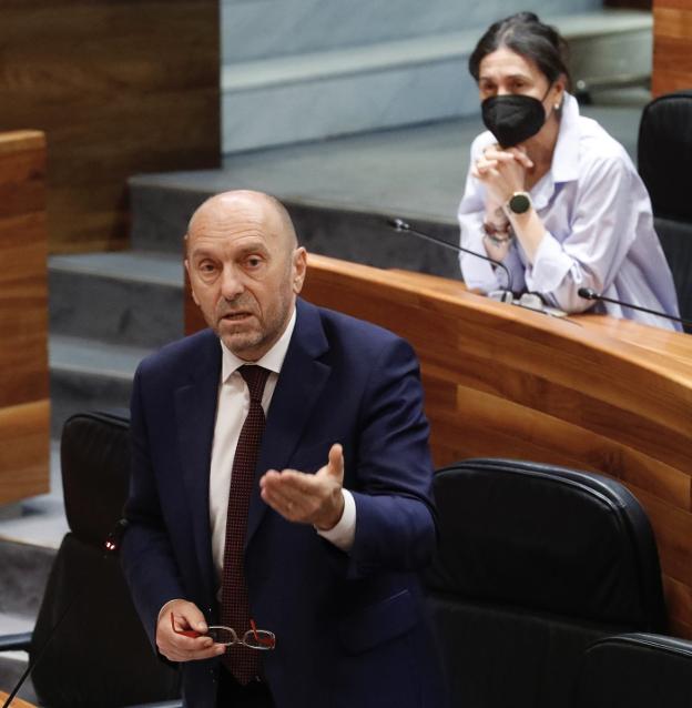 La Ley de Calidad Ambiental pone en peligro la continuidad del acuerdo político entre PSOE e IU