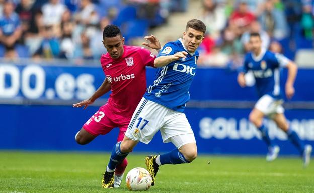 El Oviedo espera por Borja Sánchez y confirma su interés en retener a Joni Montiel