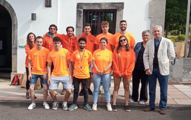 Una decena de socorristas para la playa de Los Quebrantos