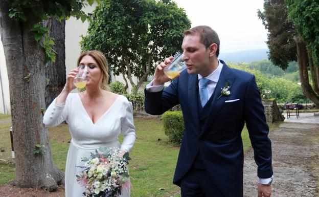 Adrián Pumares y Silvia Rodríguez, amor con asturianía